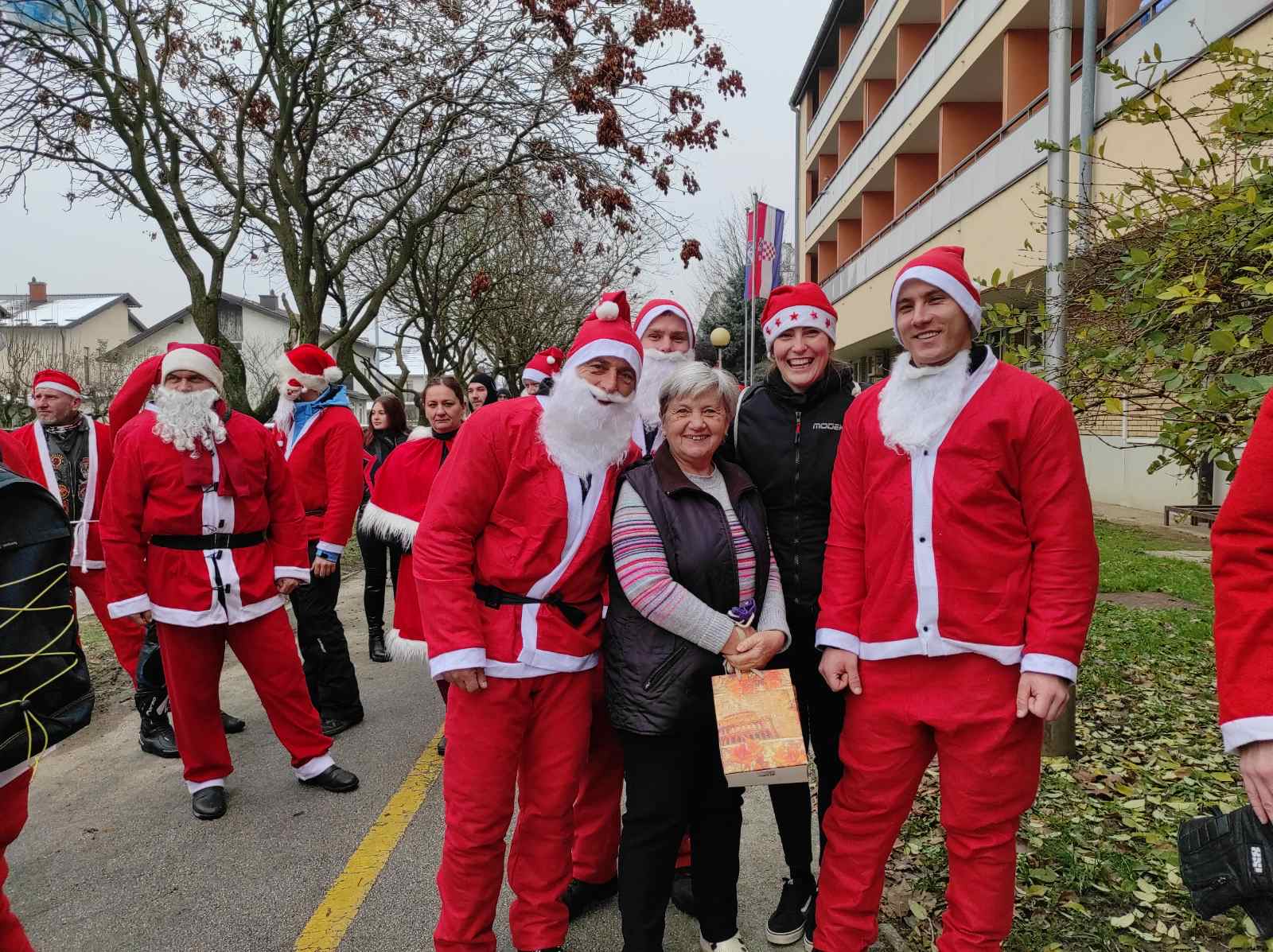 Moto Mrazovi posjetili korisnike